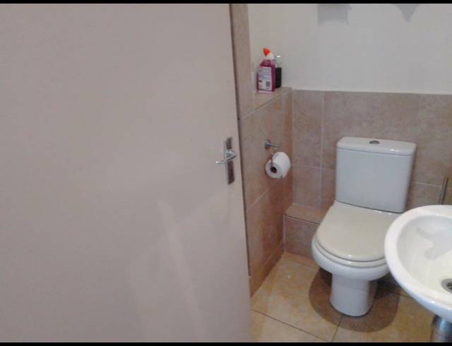 2 BEDROOM APARTMENT TO LET IN POINT WATERFRONT